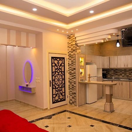 Lotus Housing For Furnished Apartments 제라시 외부 사진
