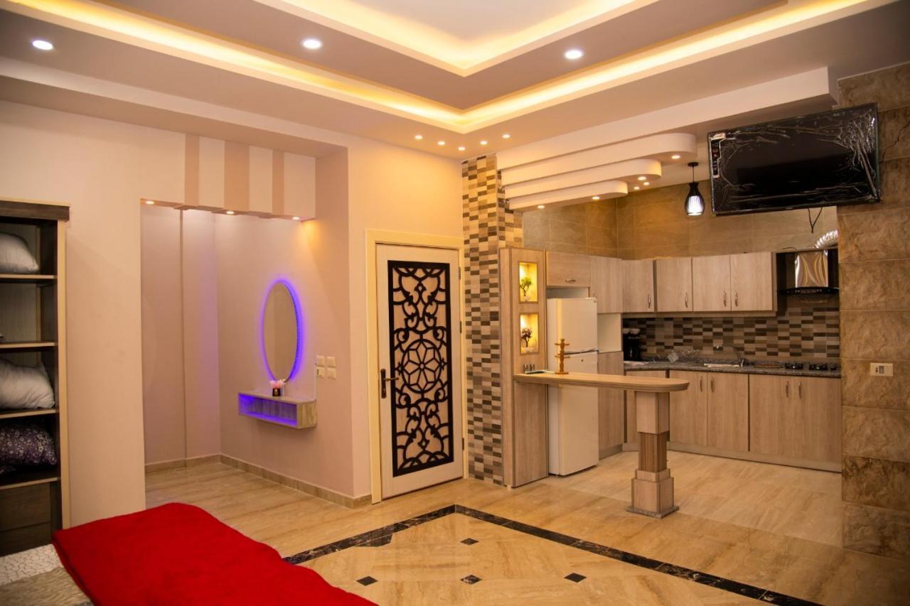 Lotus Housing For Furnished Apartments 제라시 외부 사진
